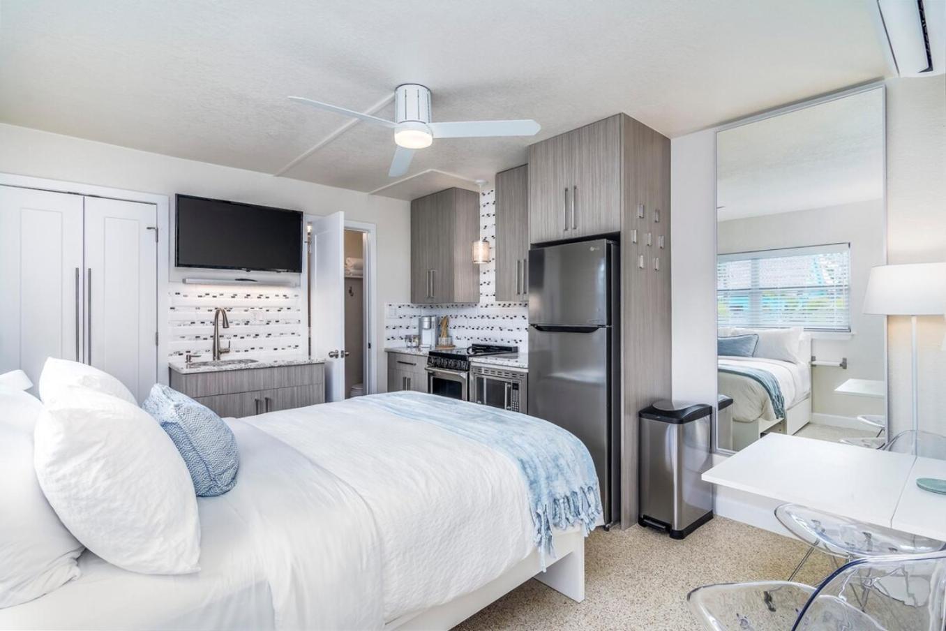 Boutique Vacation Rental Complex At Beach Cocoa Beach Exterior photo