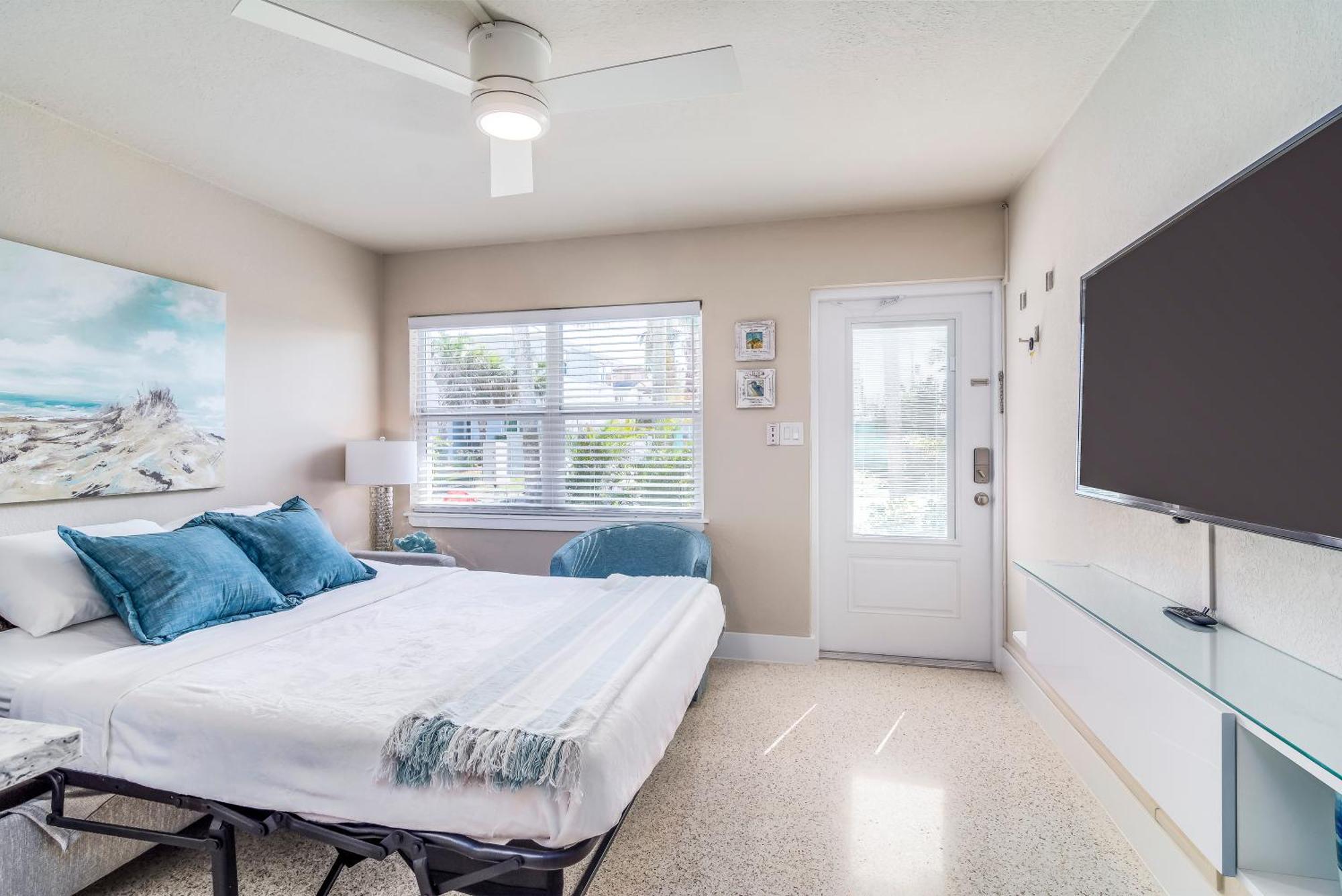 Boutique Vacation Rental Complex At Beach Cocoa Beach Exterior photo