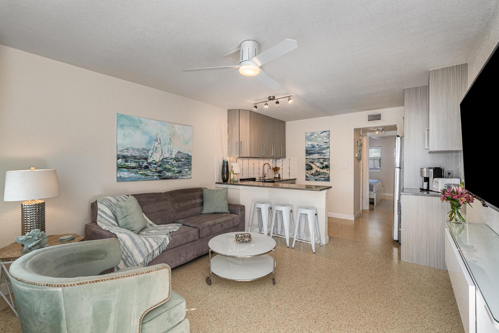 Boutique Vacation Rental Complex At Beach Cocoa Beach Exterior photo