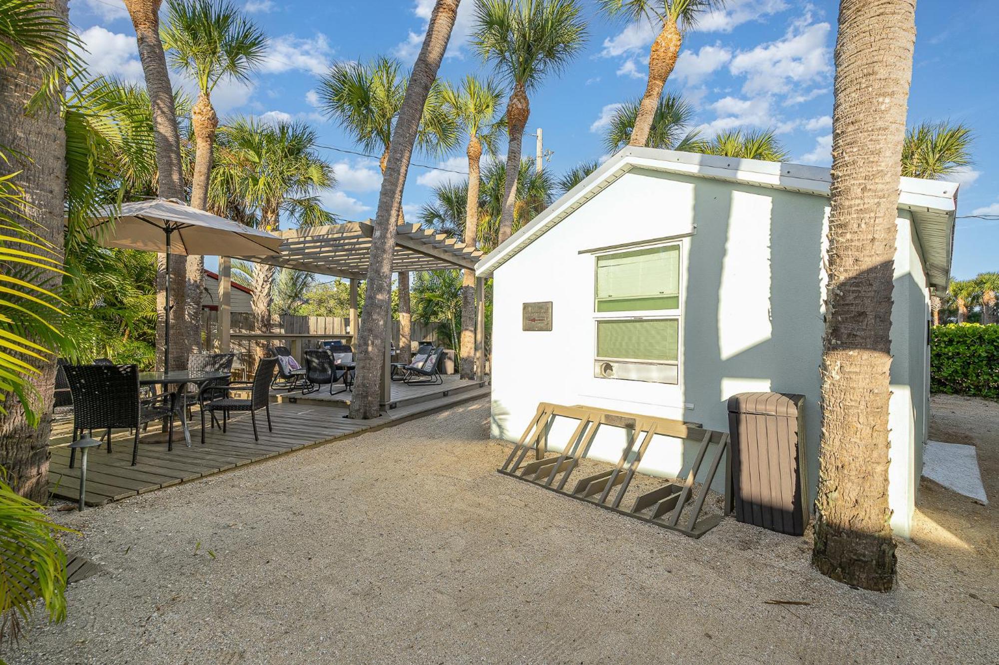 Boutique Vacation Rental Complex At Beach Cocoa Beach Exterior photo